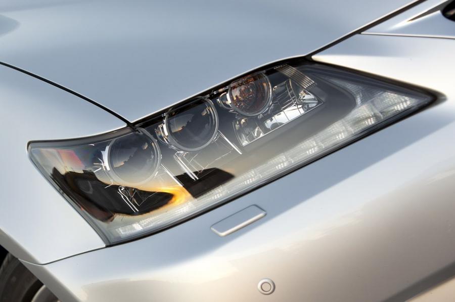  Lexus GS450h 2011 года  (фото 138 из 208)